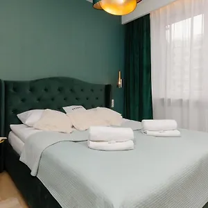 Habicha Three-room With Parking By Renters Apartament